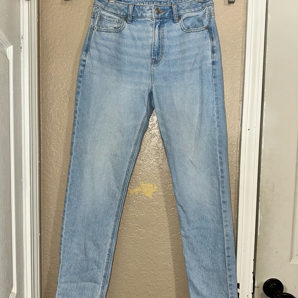 American Eagle mom jeans